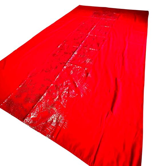 Vintage Christmas Holiday tablecloth buffet size rectangle red with gold leaves - Picture 7 of 7